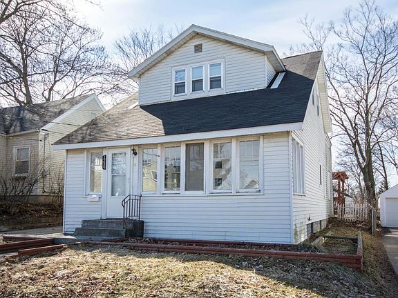 3rd image of 1239 Diamond Ave NE