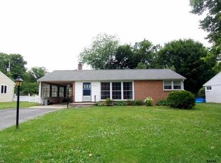 2424 Cambridge Rd, York, PA 17402