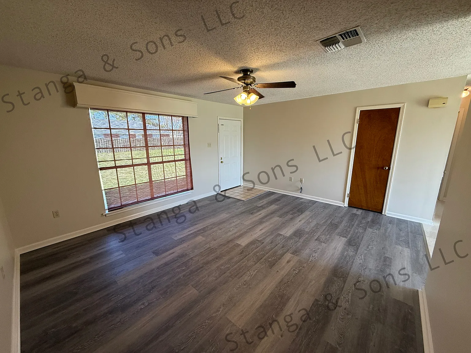 2 bed, 900 sqft, $1,100 — Photo 2