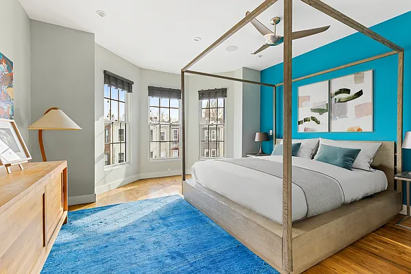 Sold by Compass | media 6