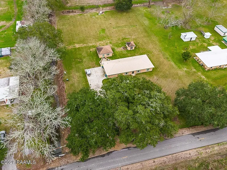1055 Eddie Ray Rd — Photo 25