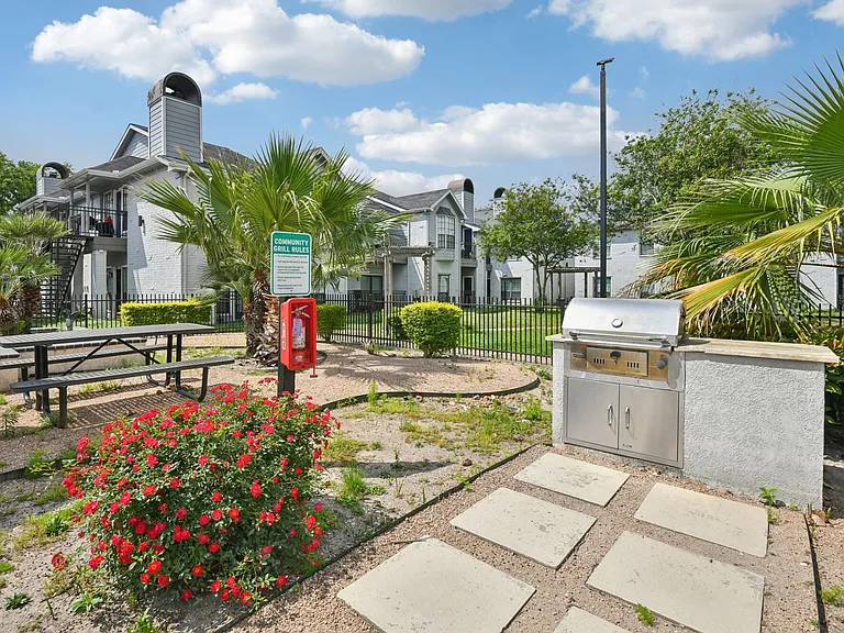 Green Tree Place — Photo 42