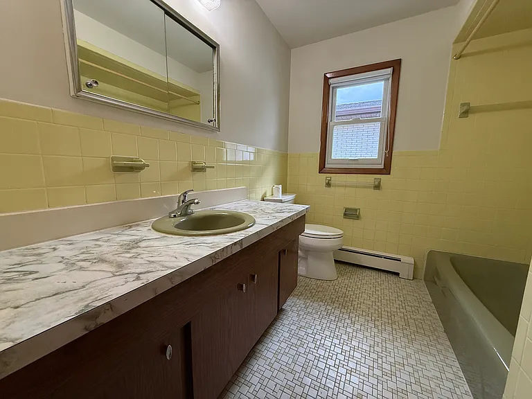 366 Wilson Ave #2 — Photo 13