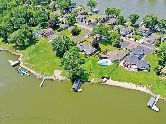 5th image of 905 River Terrace Dr