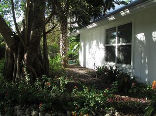 5042 Seahorse Ave, Naples, FL 34103