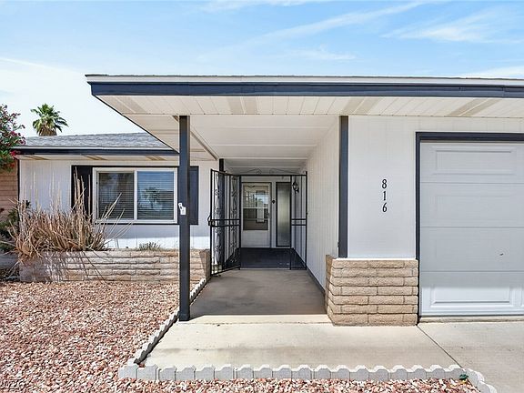 3rd image of 816 Peacock Ct
