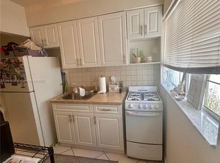 330 74th St APT 16, Miami Beach, FL 33141