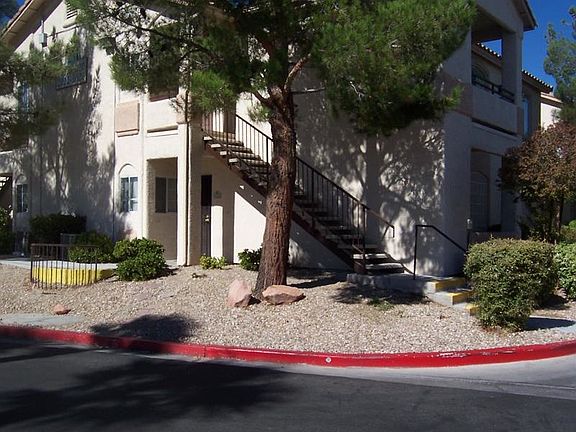 2nd image of 1830 N Buffalo Dr Unit 1020