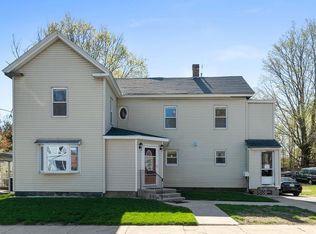 26 Walker St, Leominster, MA 01453