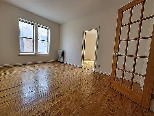Living room, photo 2