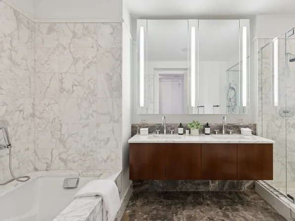 25 Columbus Circle image 9 of 19