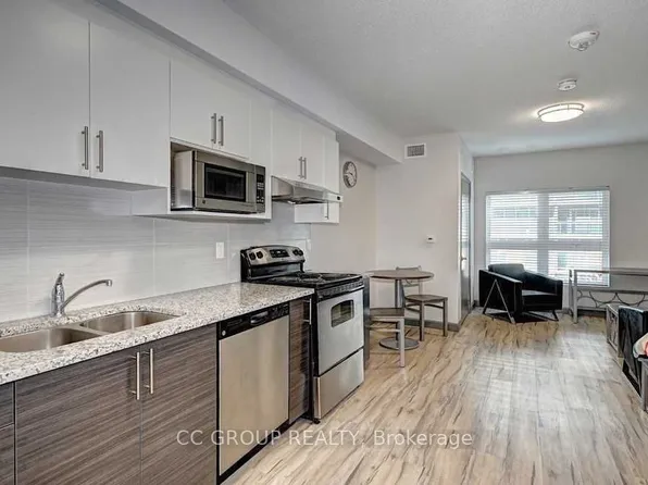 258 Sunview St, Waterloo, ON