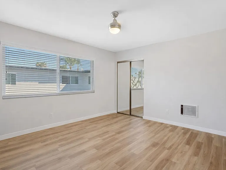 25829 Viana — Photo 31