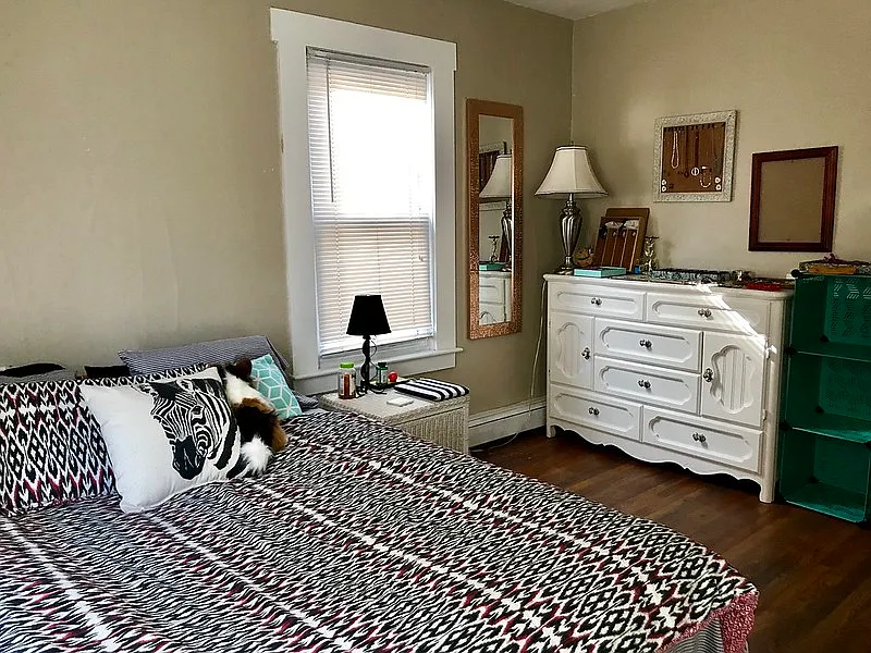 2 bed, 1.0 bath, $2,500 — Photo 3