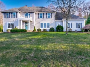 25 Red Gap Rd, Wilbraham, MA 01095