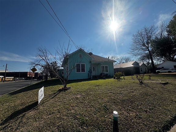 4th image of 701 Van Sickle St