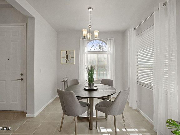 4th image of 916 Pettus Pl