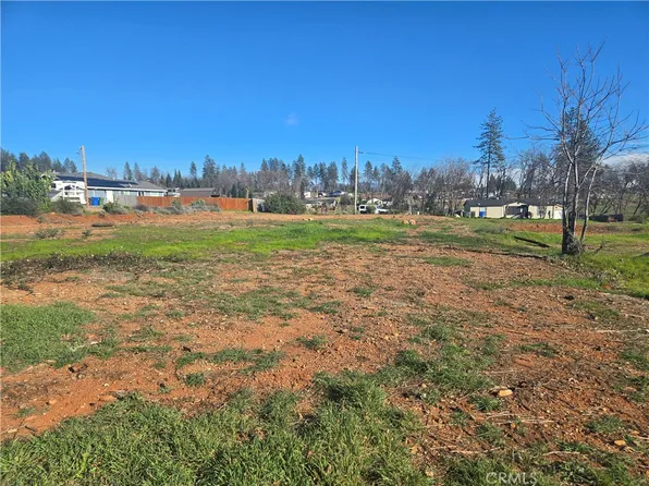 5683 Clara Ln, Paradise, CA 95969