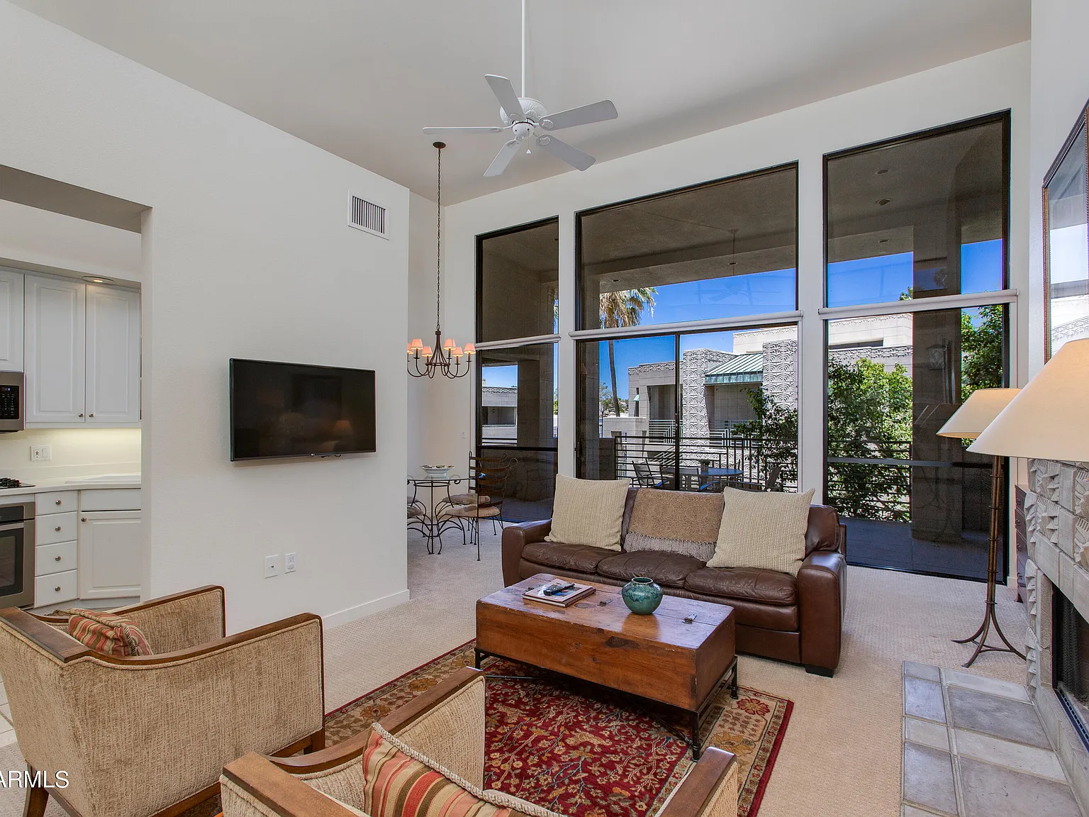 2 bed, 2.0 bath, 1628 sqft, $5,000 — Photo 4