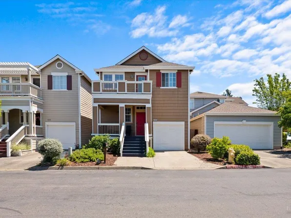 1028 Addison Circle, Petaluma, CA 94952