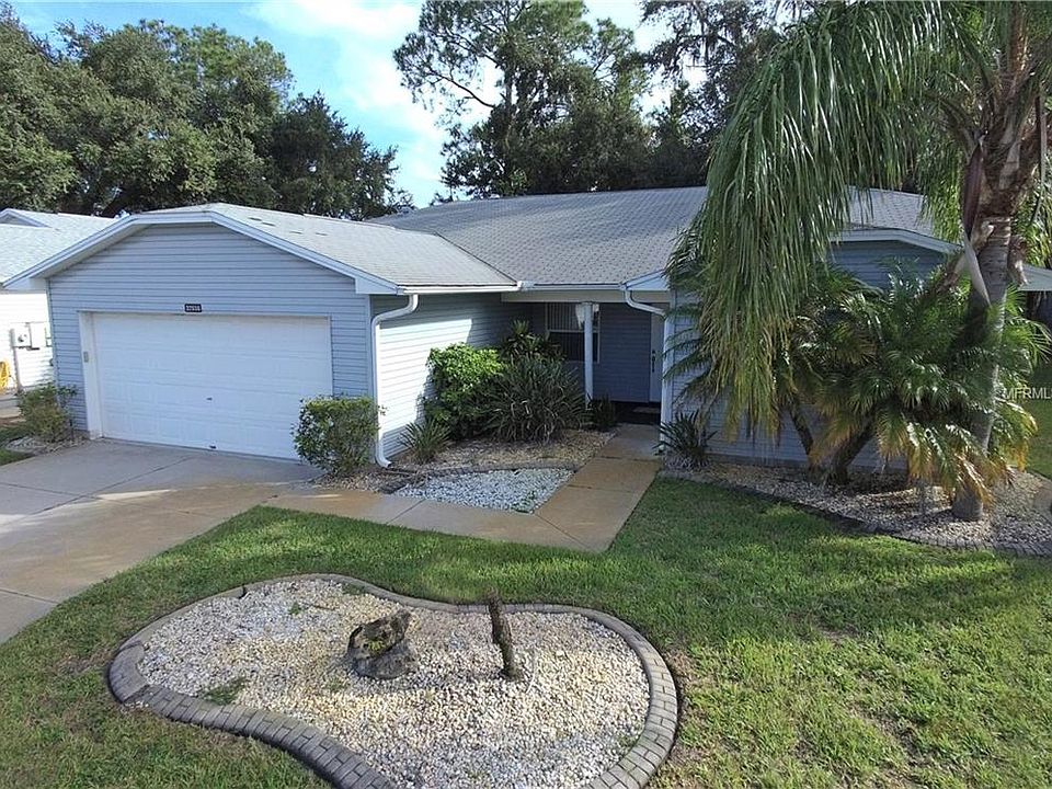 1st image of 32656 Oak Park Dr