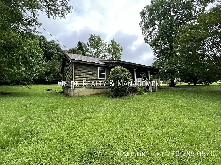 106 Barton Ln — Photo 35