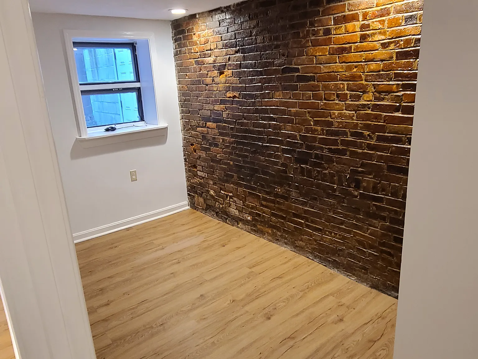 2 bed, $3,300 — Photo 4