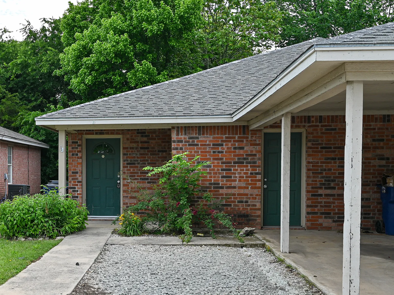 Decatur 3 bedroom 2 bath Duplex Available — Photo 1