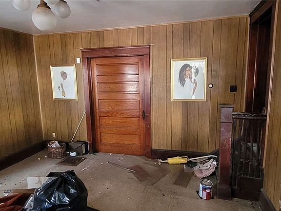 3rd image of 10618 Everton Ave