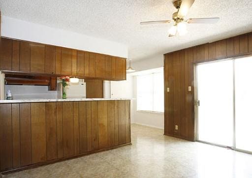 3rd image of 3131 CHAMITA DR