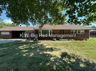 1014 Applegate Ln, Clarksville, IN 47129
