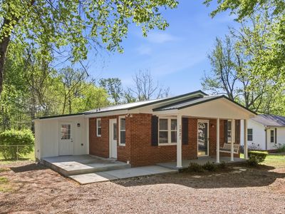 1021 Preston Dr, Burns, TN, 37029