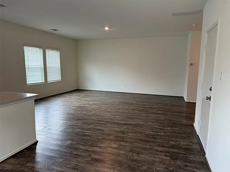 112 High Hill Cv — Photo 17