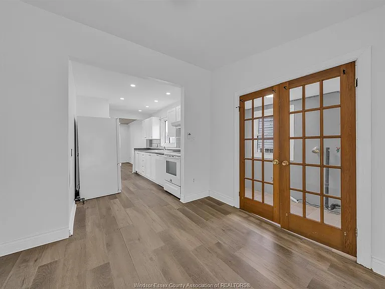 1183 Felix Ave — Photo 20