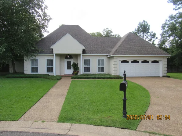 88 Sir Henry Dr, Columbus, MS 39705