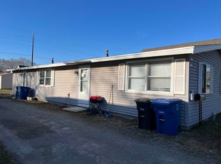 1331 Broad St, Oshkosh, WI 54901