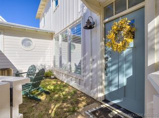 29 Boardwalk UNIT C, Eufaula, OK 74432