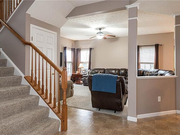 5th image of 104 Summitt Dr
