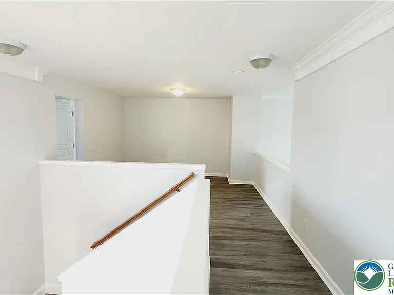 1816 Emerald Dr S — Photo 27