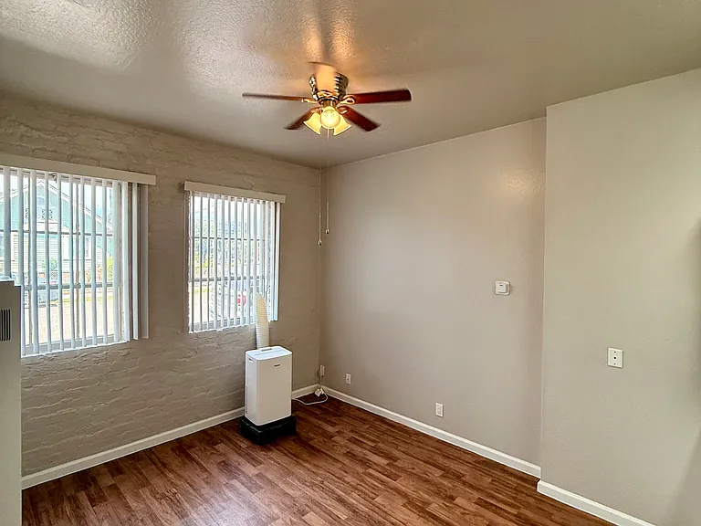 1337 N Madison St #15 — Photo 11