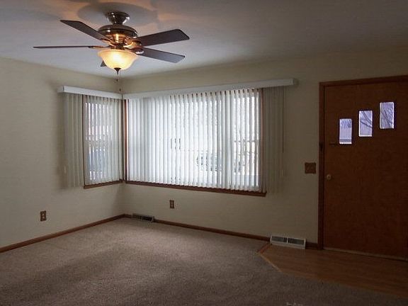 2nd image of 546 Martha Dr