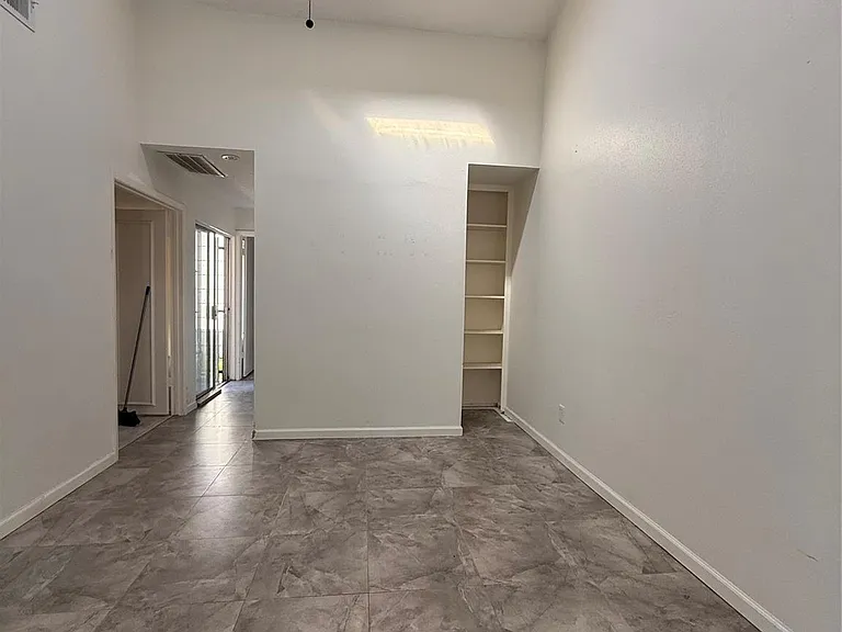 12550 Newbrook Dr — Photo 2
