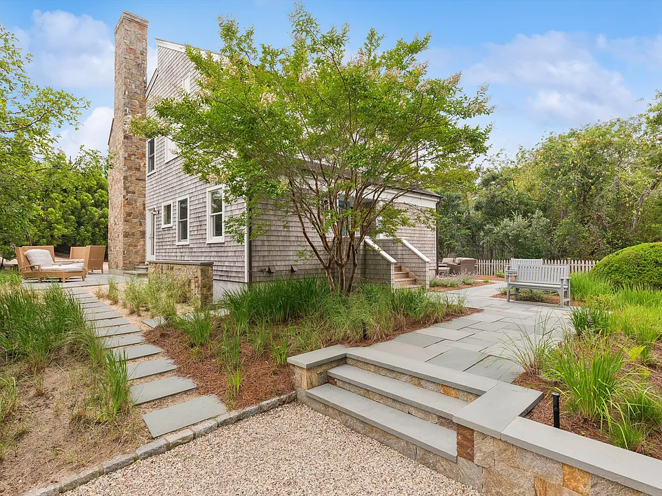 21 Ocean Ln