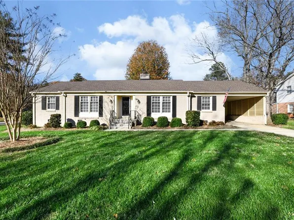 907 Meade Dr, Greensboro, NC 27410