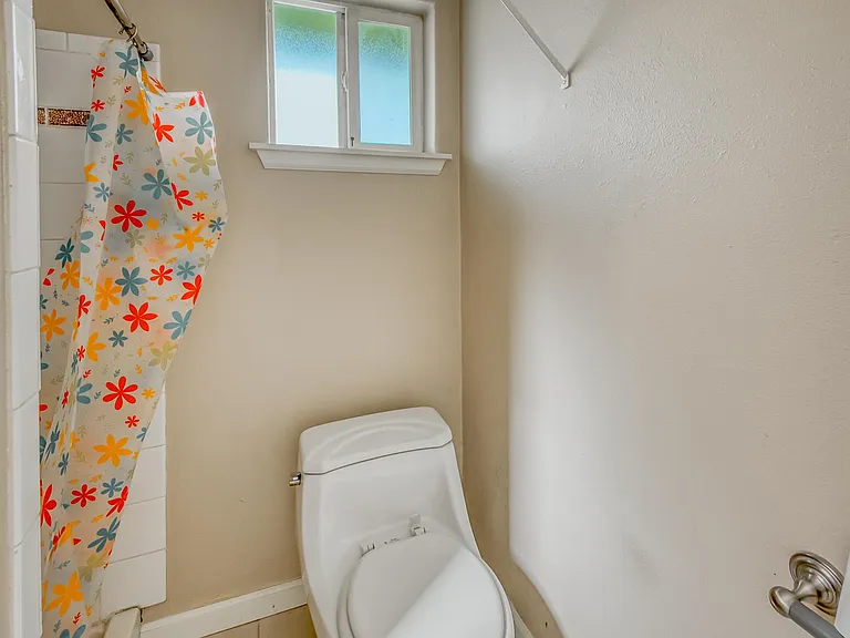 7006 SE 66th Ave #2 — Photo 6