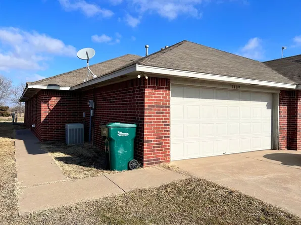 1409 Par Rd #B, Perry, OK 73077