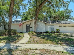 8018 W Pocahontas Ave, Tampa, FL 33615