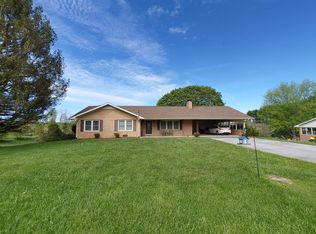1130 Childress St, Hillsville, VA 24343