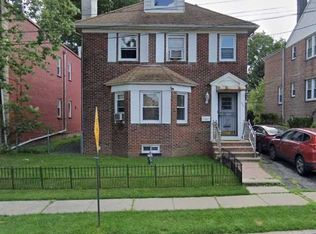222 Hudson Pl, Cliffside Park, NJ 07010