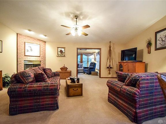 2nd image of 7340-7342 McSmith Ln